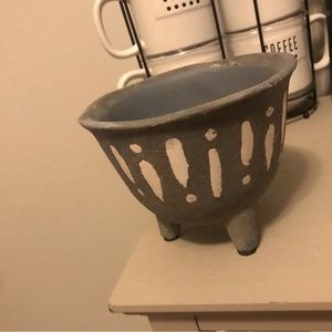 Modern ceramic flower pot